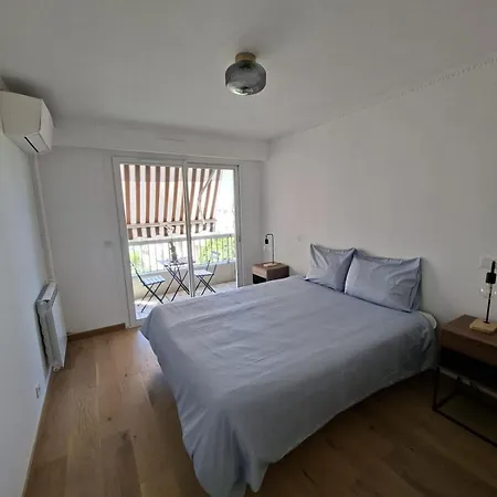 公寓 Elegant And Comfortable 3 Room, & Transport Within Walking Distance 尼斯
