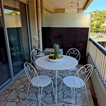 公寓 Elegant And Comfortable 3 Room, & Transport Within Walking Distance *
