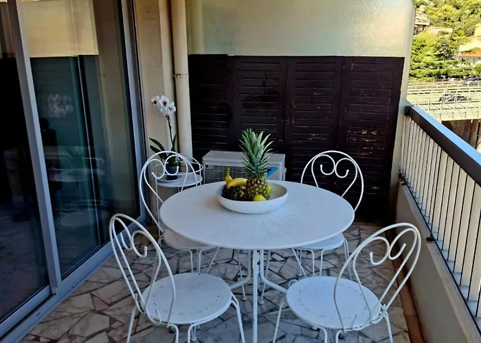 Apartmán Elegant And Comfortable 3 Room, & Transport Within Walking Distance *