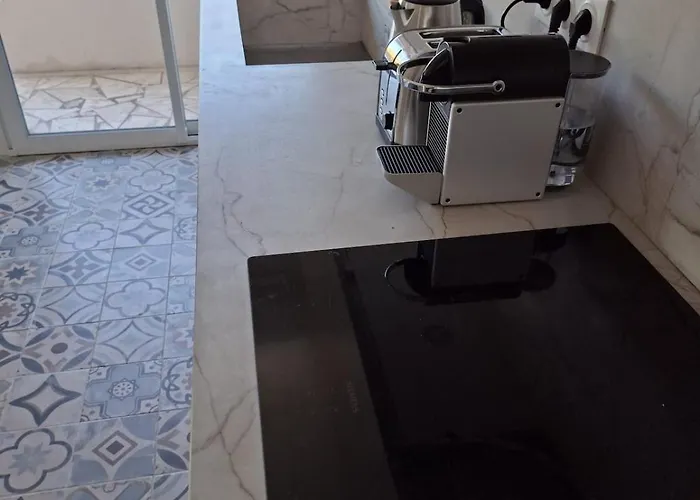 Apartmán Elegant And Comfortable 3 Room, & Transport Within Walking Distance *